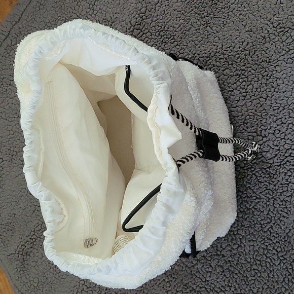 Madden Girl mini backpack - Picture 2 of 3